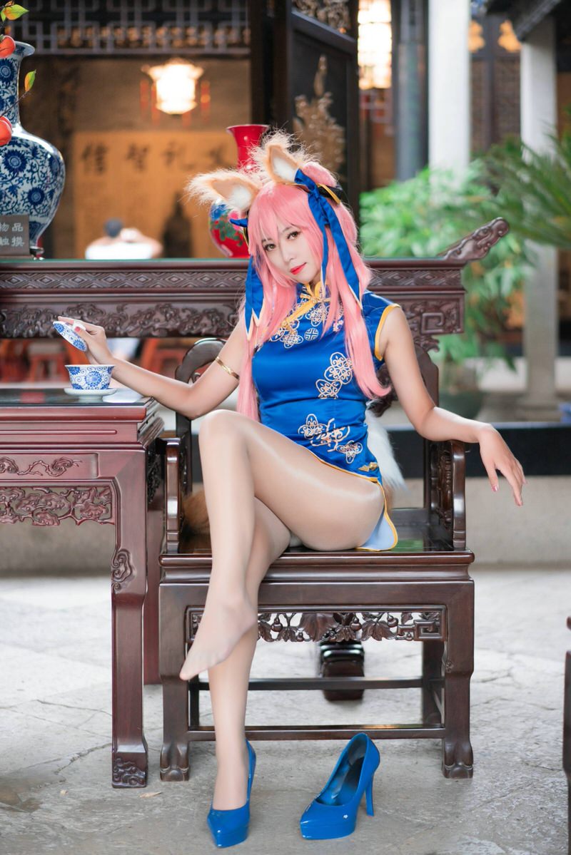 Cospaly系列|福利姬 冷冷《 玉藻前旗袍 》「22P」